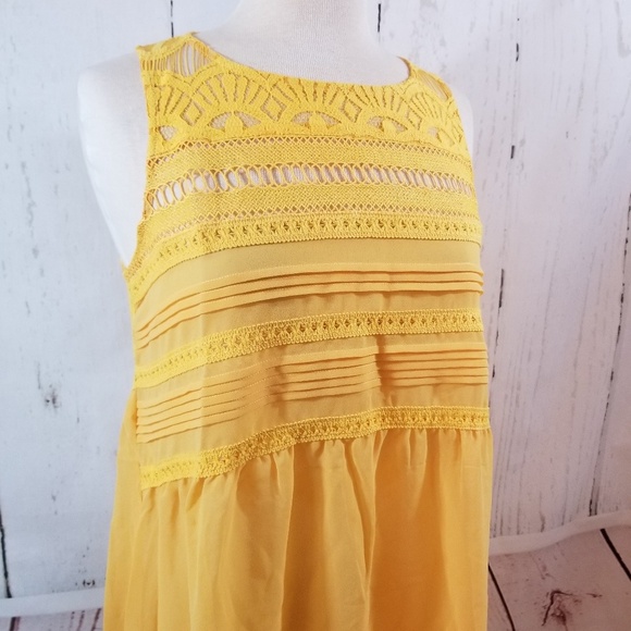 WILLOW AND CLAY Lace & Chiffon High/Low Top - Picture 3 of 8